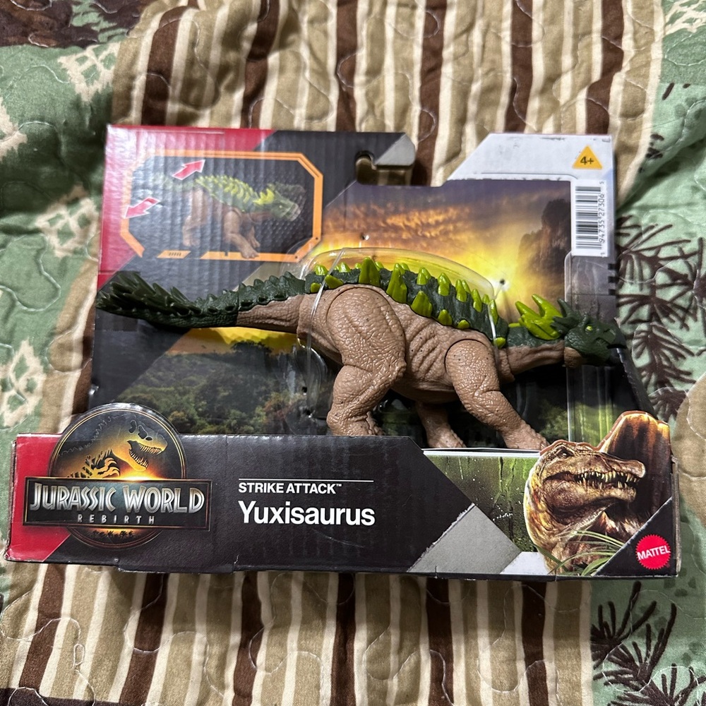 Mattel Jurassic World Yuxisaurus Figure with Green and Brown